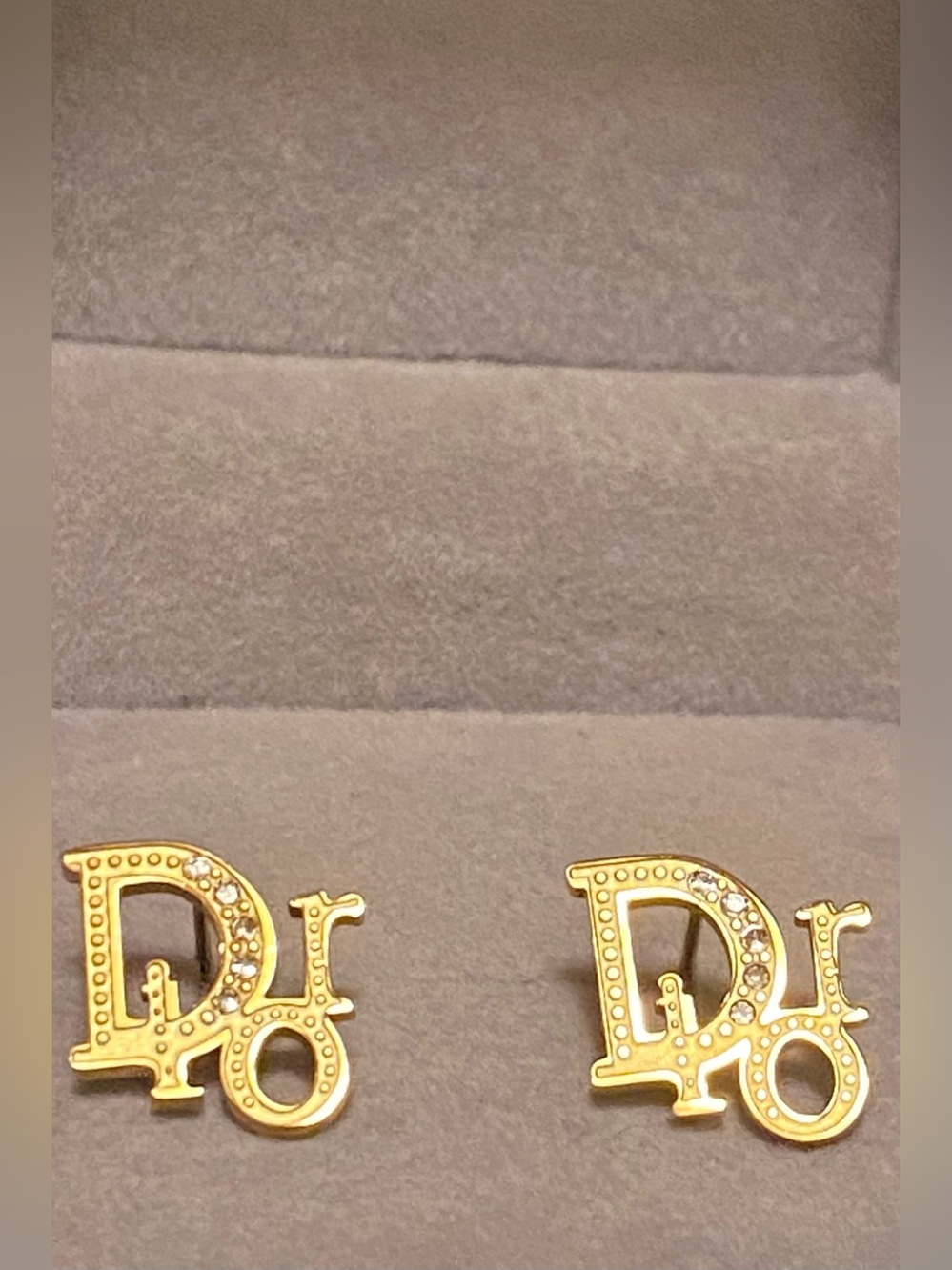 Fashion Jewelry 14K Gold Plated-Inspired D Logo Stud Earrings with Crystals
